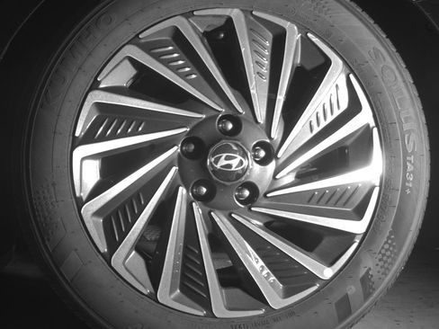 Used 2025 Hyundai Sonata SEL FWD image 14