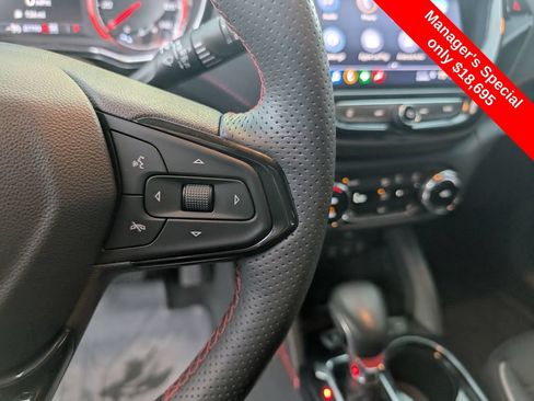 Used 2022 Chevrolet TrailBlazer RS w/ Technology Package AWD/4WD image 19