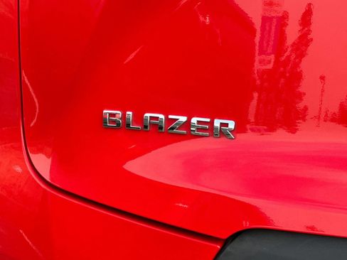 Used 2024 Chevrolet Blazer LT image 27