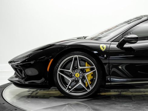 Used 2023 Ferrari F8 Tributo RWD image 14