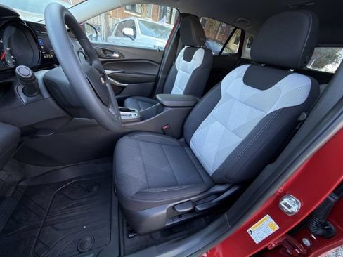 New 2026 Chevrolet Trax LS w/ LS Convenience Package FWD image 18