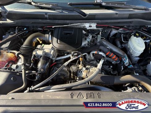 Used 2015 GMC Sierra 2500 Denali w/ Duramax Plus Package image 9