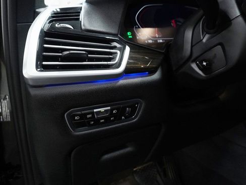 Used 2021 BMW X5 xDrive40i w/ Premium Package image 24