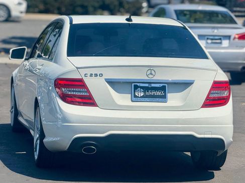 Used 2012 Mercedes-Benz C 250 Sedan image 4