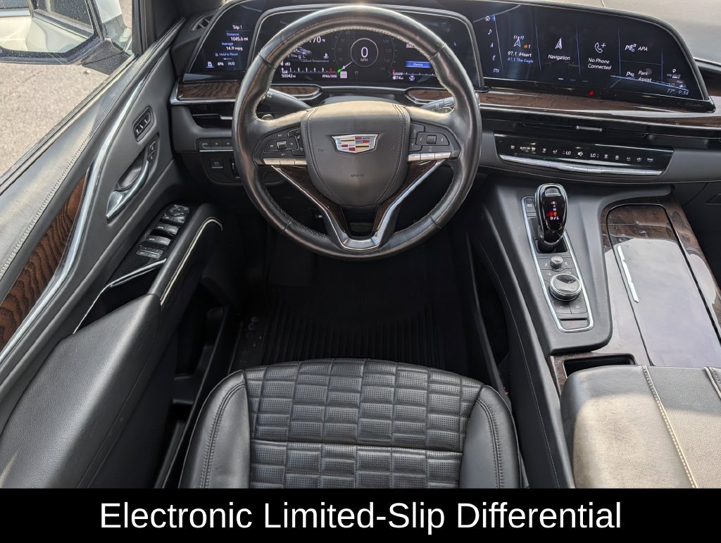Used 2022 Cadillac Escalade Premium Luxury Platinum w/ Heavy-Duty Trailer Package AWD/4WD image 12