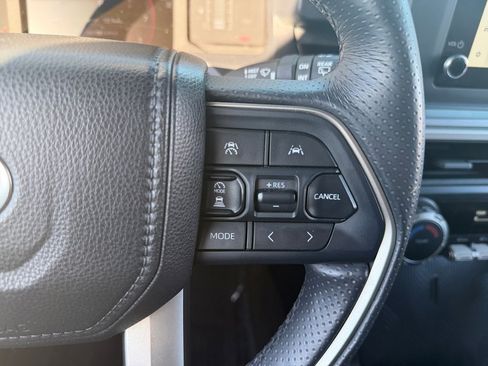 Certified 2025 Toyota 4Runner SR5 image 19