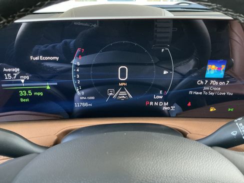 Used 2025 Cadillac XT4 Premium Luxury w/ Technology Package image 8