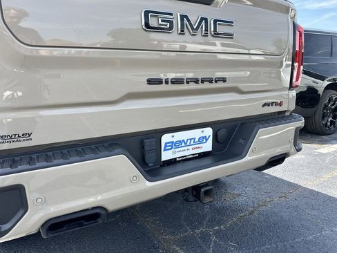 Used 2023 GMC Sierra 1500 AT4 w/ AT4 Preferred Package image 12