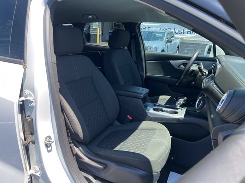 Used 2019 Chevrolet Blazer LT FWD image 46