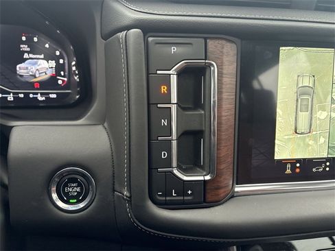 Certified 2023 GMC Yukon Denali Ultimate w/ LPO, Floor Liner Package image 16