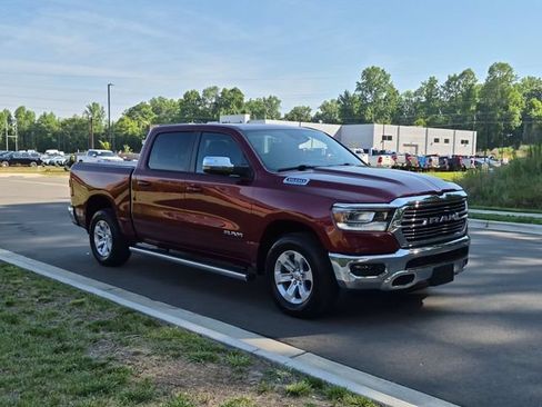 Used 2024 RAM 1500 Laramie AWD/4WD image 15