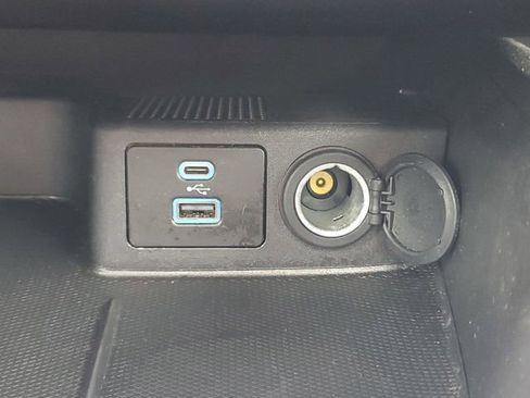 Used 2023 Ford Escape ST-Line w/ Tech Pack #1 image 32