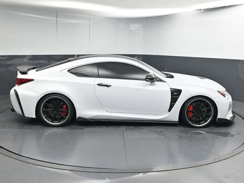Used 2015 Lexus RC F F image 9