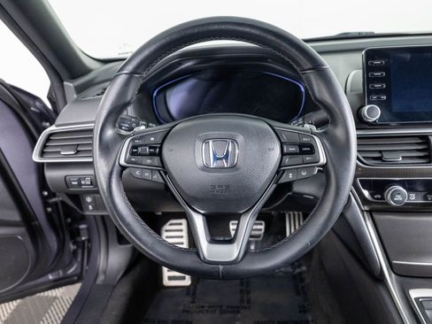 Used 2018 Honda Accord Sport image 29