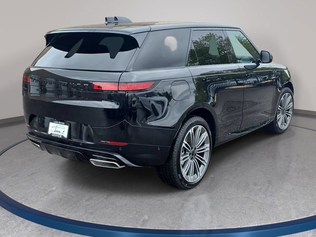 New 2026 Land Rover Range Rover Sport Dynamic SE AWD/4WD image 5
