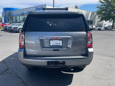 Used 2020 GMC Yukon SLT w/ Premium Edition AWD/4WD image 4