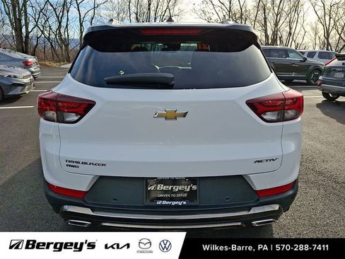 Used 2021 Chevrolet TrailBlazer ACTIV w/ Sun and Liftgate Package image 6