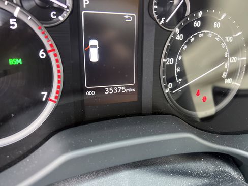 Used 2022 Lexus GX 460 Premium w/ Premium Package image 22