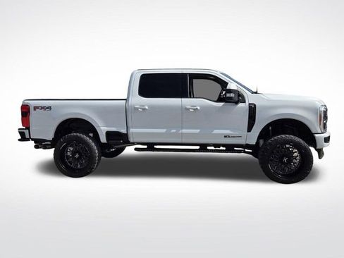 Used 2023 Ford F250 Lariat w/ Sport Appearance Package AWD/4WD image 11