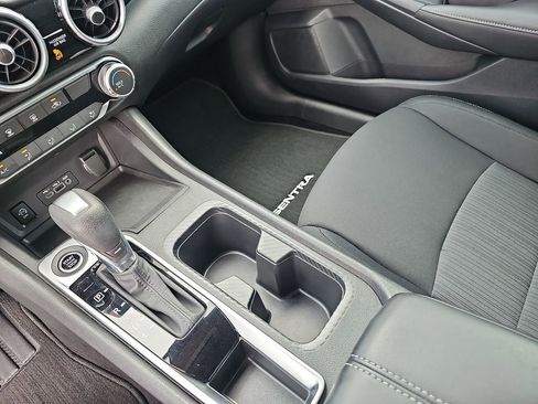 Used 2024 Nissan Sentra SV image 24