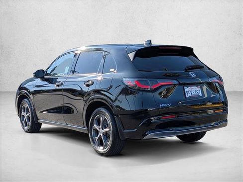 Used 2023 Honda HR-V EX-L image 8