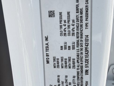 Used 2023 Tesla Model 3 Standard Range RWD image 23