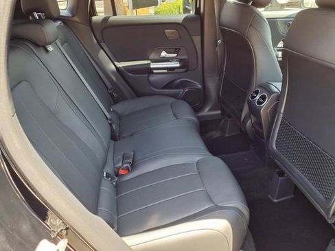Used 2025 Mercedes-Benz GLA 250 image 19