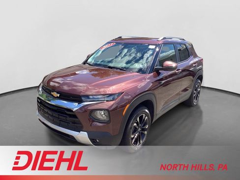Used 2023 Chevrolet TrailBlazer LT w/ Convenience Package AWD/4WD image 1