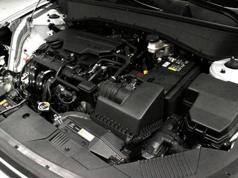 Used 2024 Hyundai Kona SEL AWD/4WD image 17