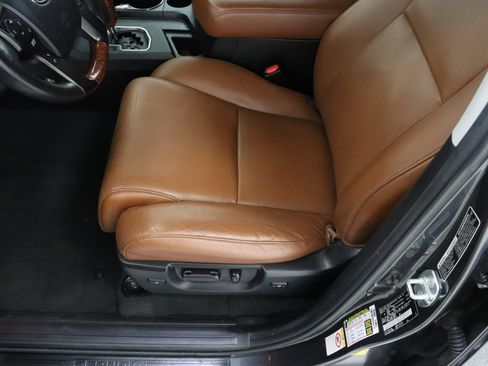 Used 2019 Toyota Sequoia Platinum image 15