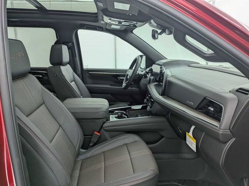 New 2026 Chevrolet Suburban High Country image 23