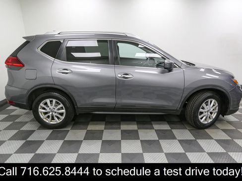 Used 2017 Nissan Rogue SV w/ SV Premium Package AWD/4WD image 7
