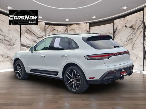 Used 2023 Porsche Macan AWD/4WD image 4