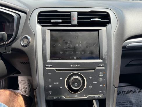 Used 2013 Ford Fusion Titanium FWD image 16