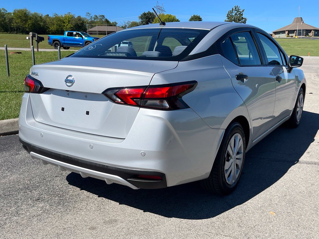 Used 2020 Nissan Versa S FWD image 10