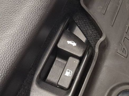 Certified 2025 Toyota Corolla SE FWD image 33