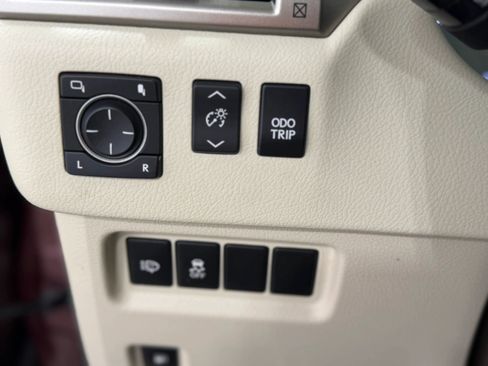 Used 2017 Lexus GX 460 Premium w/ Premium Package AWD/4WD image 21