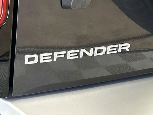 New 2025 Land Rover Defender 110 S image 30