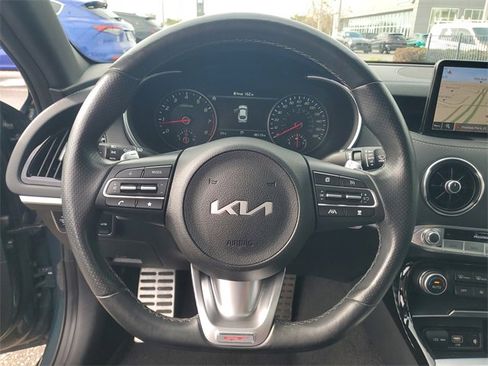 Used 2022 Kia Stinger GT2 image 29