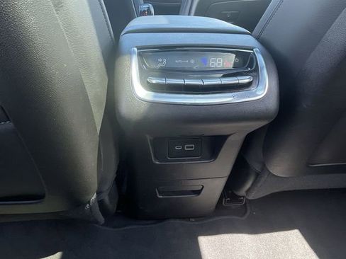 Certified 2023 Cadillac XT6 Luxury AWD/4WD image 22