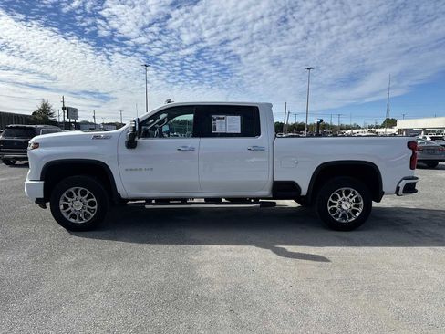 Used 2025 Chevrolet Silverado 2500 LTZ w/ Z71 Chrome Sport Edition image 6