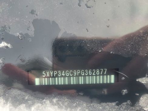 Used 2023 Kia Telluride EX w/ EX Captain's Chair Package image 15