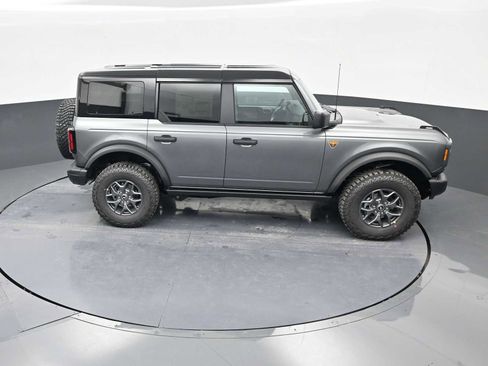 New 2025 Ford Bronco Badlands image 54