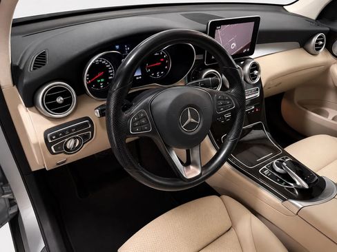 Used 2017 Mercedes-Benz GLC 300 w/ Premium 3 Package image 10