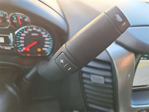 Used 2019 Chevrolet Tahoe LT w/ LT Signature Package image 16