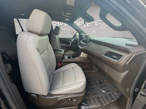 Used 2024 Chevrolet Tahoe Z71 w/ Luxury Package AWD/4WD image 24