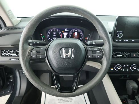 Used 2024 Honda Accord EX image 11
