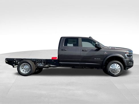 New 2026 RAM 5500 4x4 Crew Cab w/ Laramie Trim Package image 8
