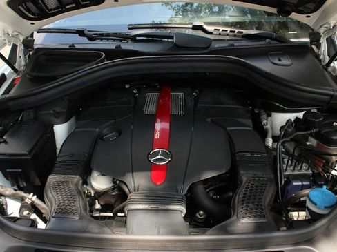 Used 2017 Mercedes-Benz GLE 43 AMG 4MATIC w/ Premium 2 Package image 46