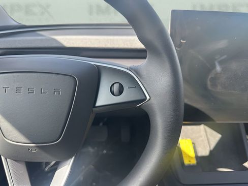 Used 2025 Tesla Model 3 Long Range image 16